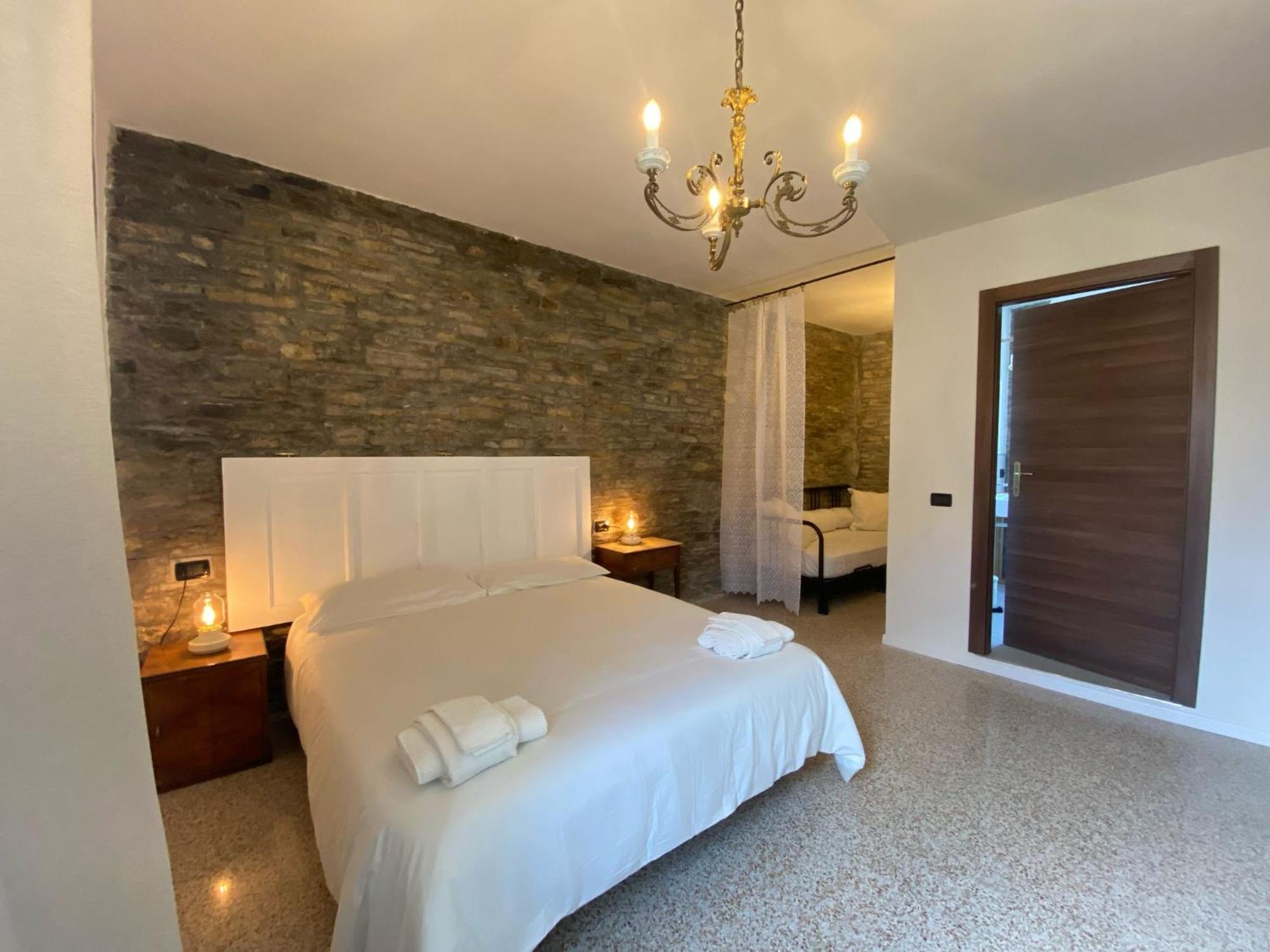 La Lupa E L'Orso Bed & Breakfast แบร์เชโต ภายนอก รูปภาพ