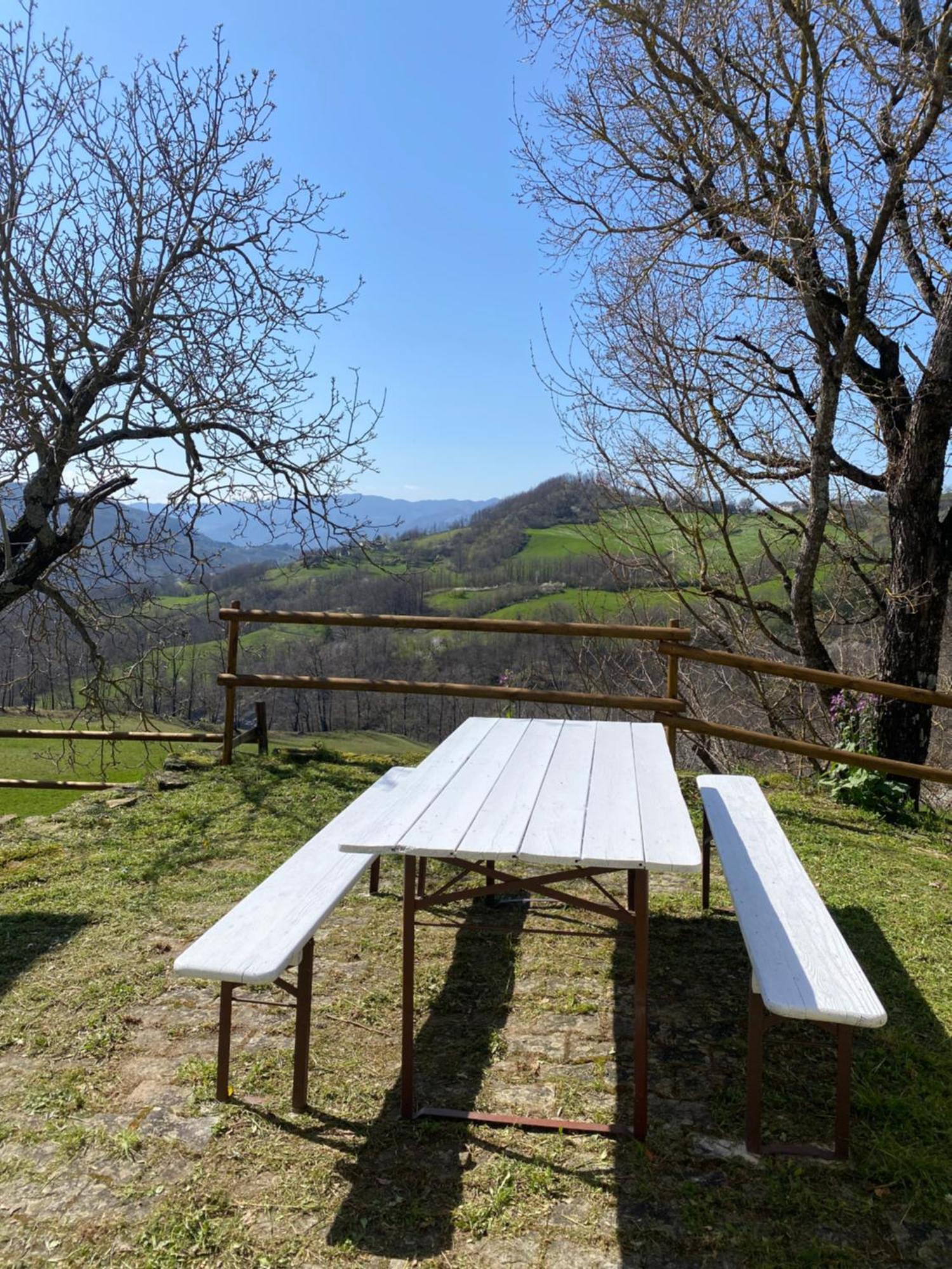 La Lupa E L'Orso Bed & Breakfast แบร์เชโต ภายนอก รูปภาพ